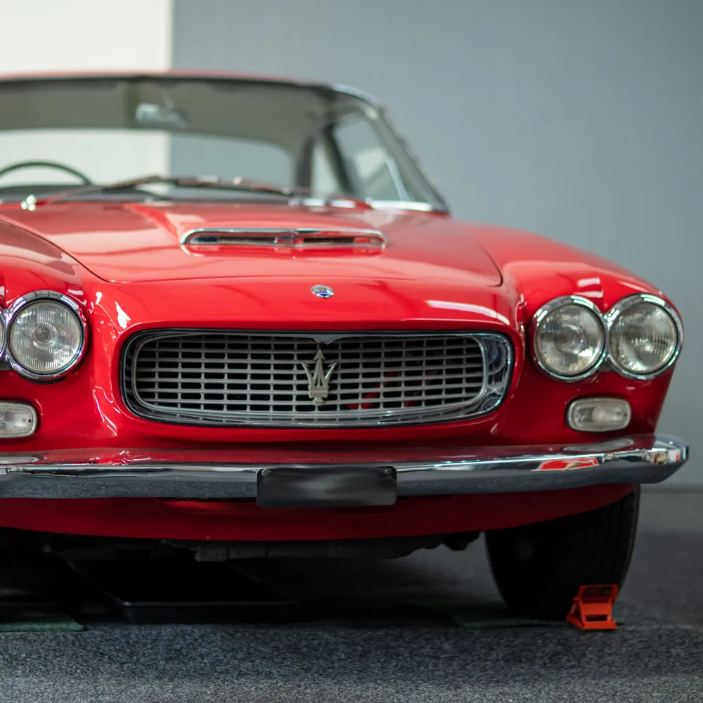 Motor Hub Warwick - Red Maserati in storage
